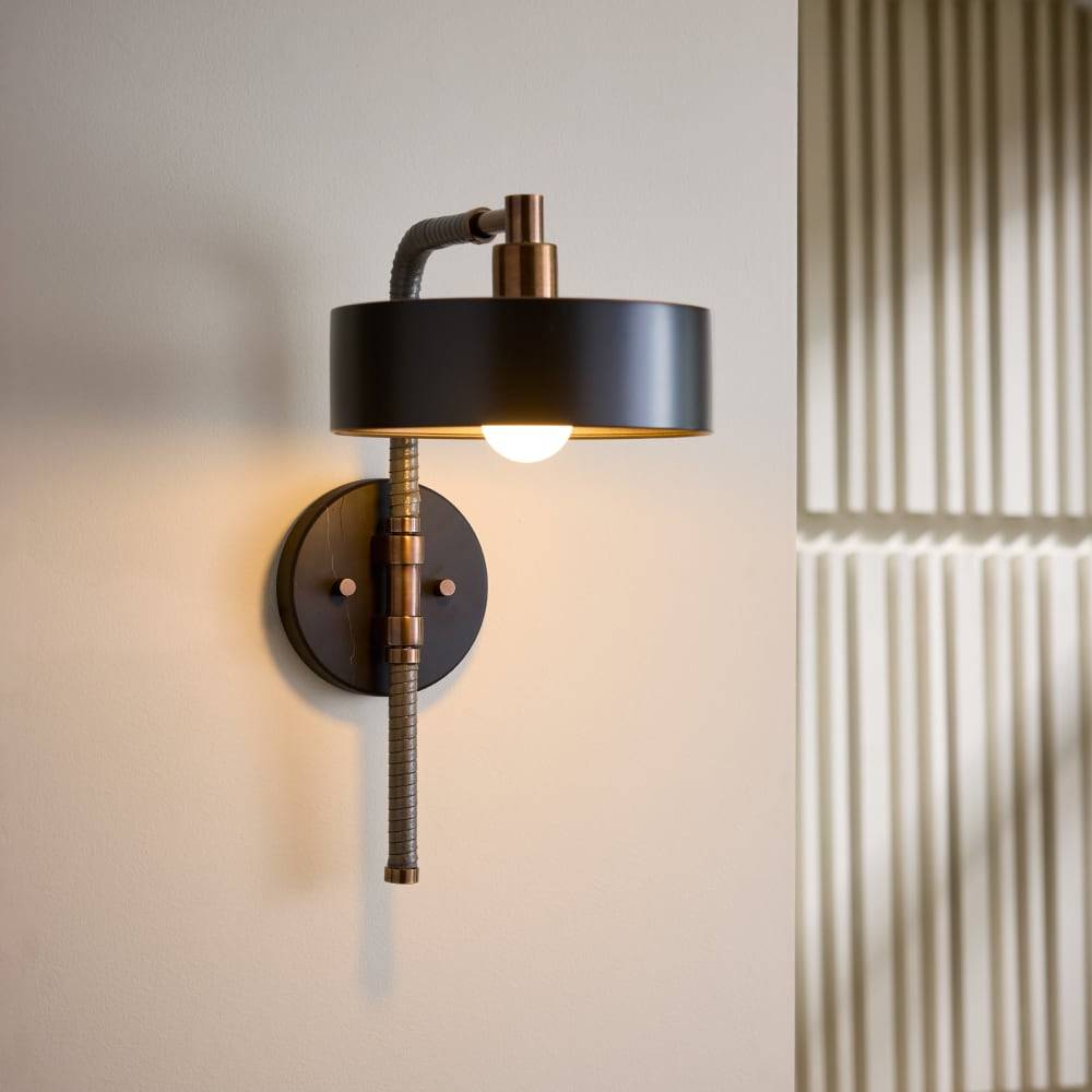 Sculptural Aaron Wall Sconce – Black