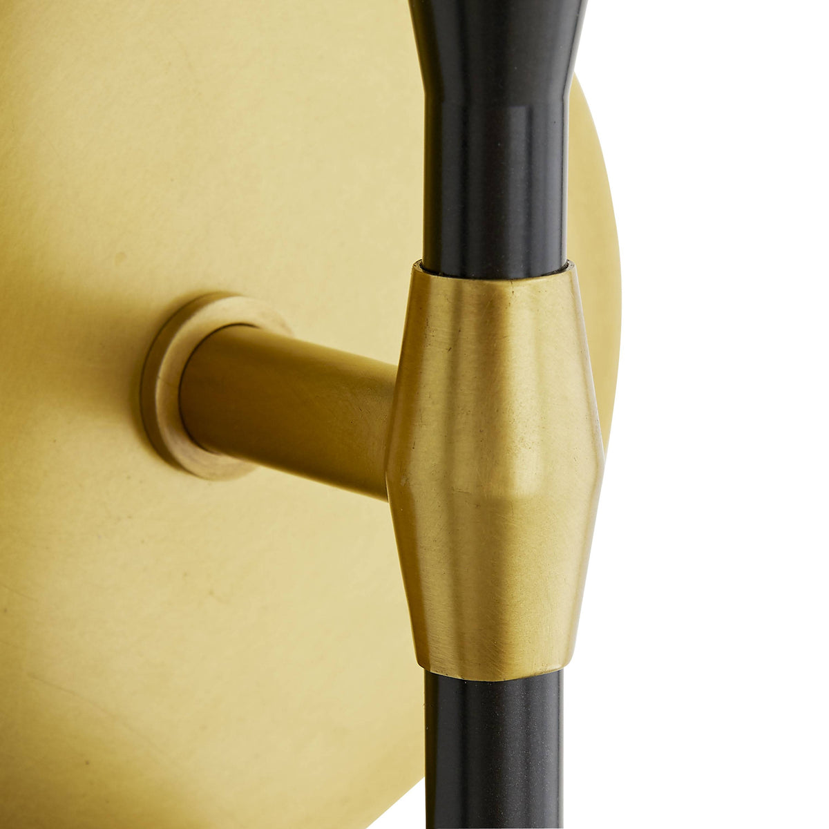 Signature Emmett Wall Sconce – Gold