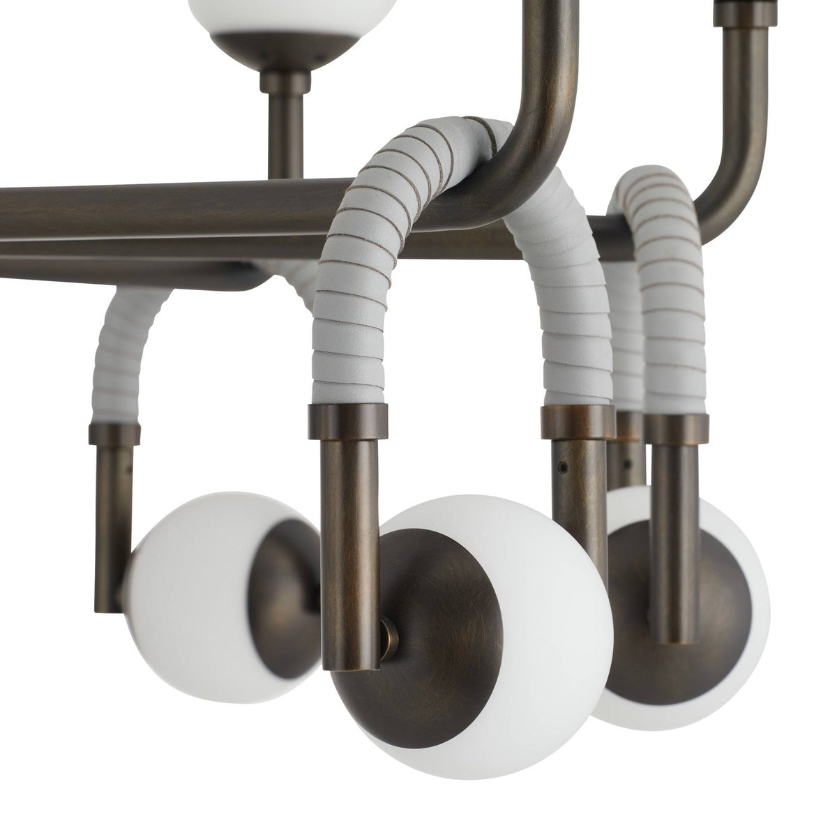 Signature Hollins Chandelier