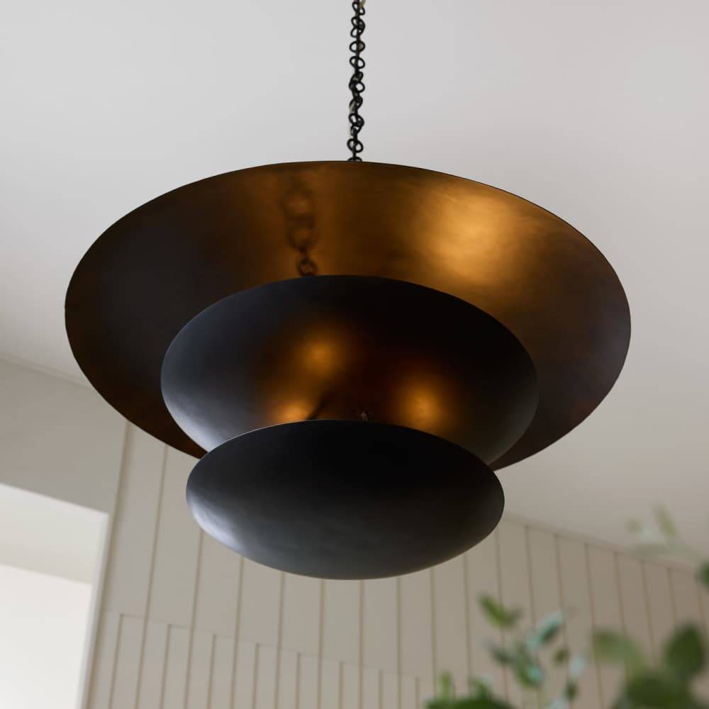 Sculptural Florko Chandelier – Black
