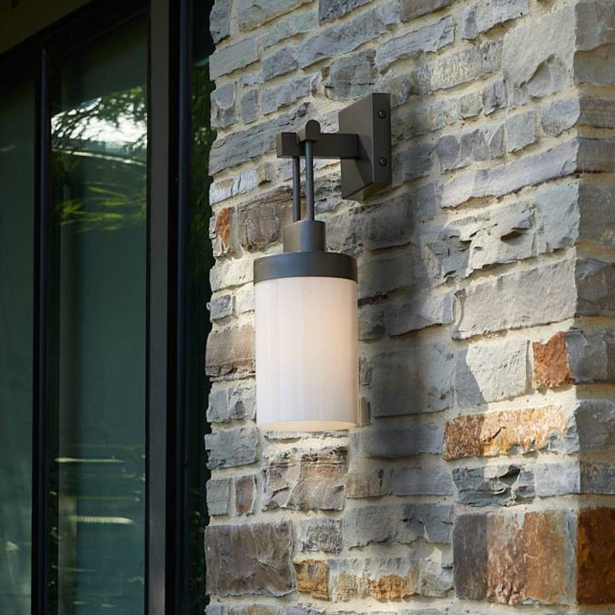 Artisan Everest Outdoor Wall Sconce