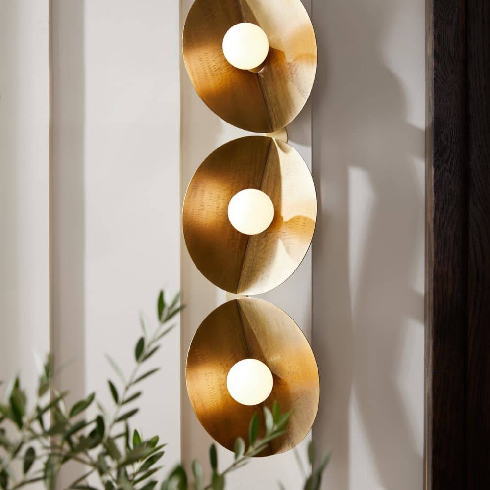 Artisan Itzia Wall Sconce