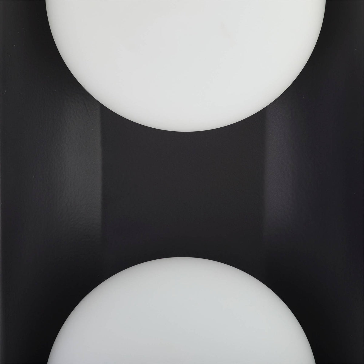 Signature Glaze Large Wall Sconce – Black