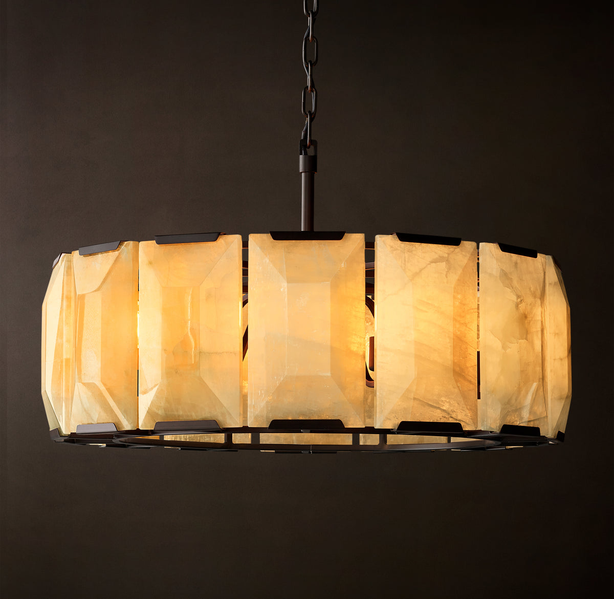 Signature Harlow Calcite Round Chandelier – 31" Iron
