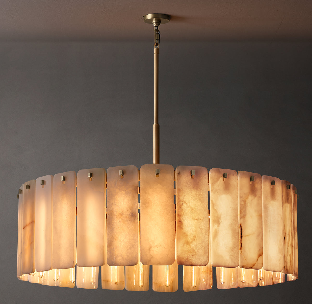 Signature Calamette Onyx Round Chandelier