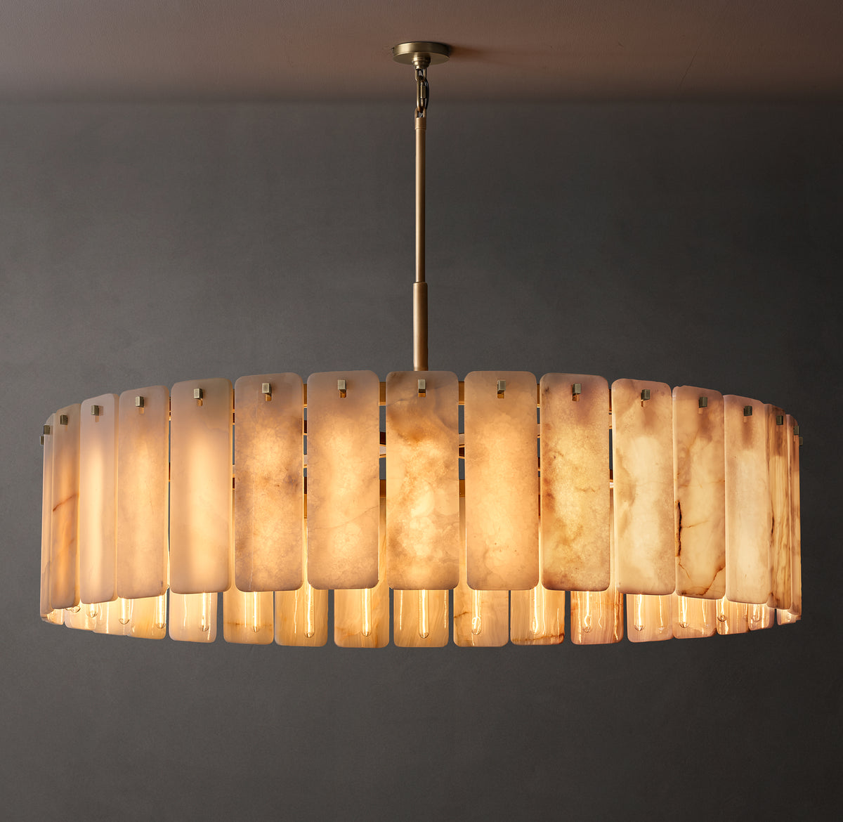 Signature Calamette Onyx Round Chandelier